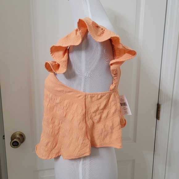 Hashtag Size S Salmon Colored Textured Ruffle Strap Halter Top, NEW with Tag - Picture 2 of 10